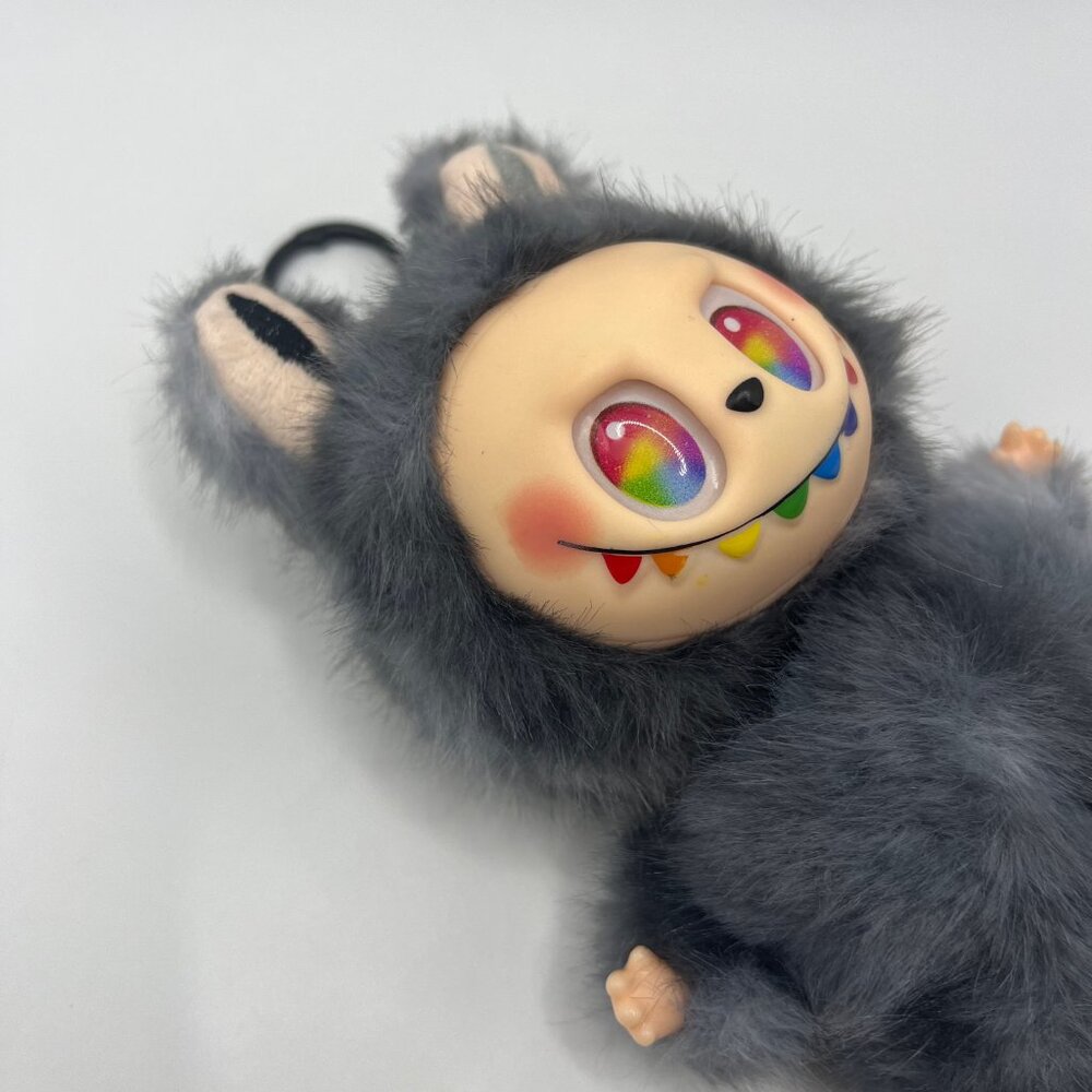 New&Opened Pop Mart Labubu The Monsters Big Into Energy Vinyl Plush - Picture 3 of 4